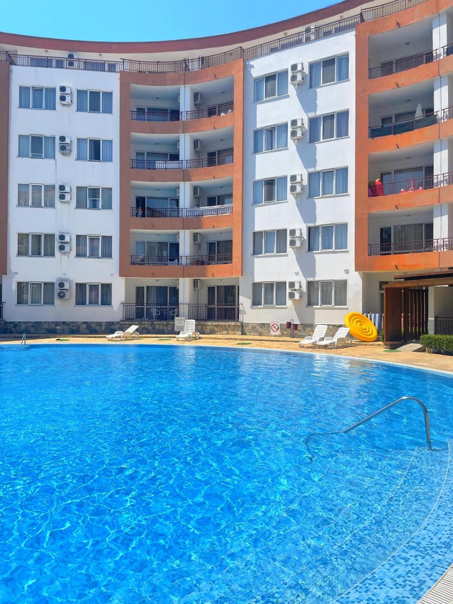 Riviera Fort Beach Apartments By Kalina Resort, Ravda Exterior photo