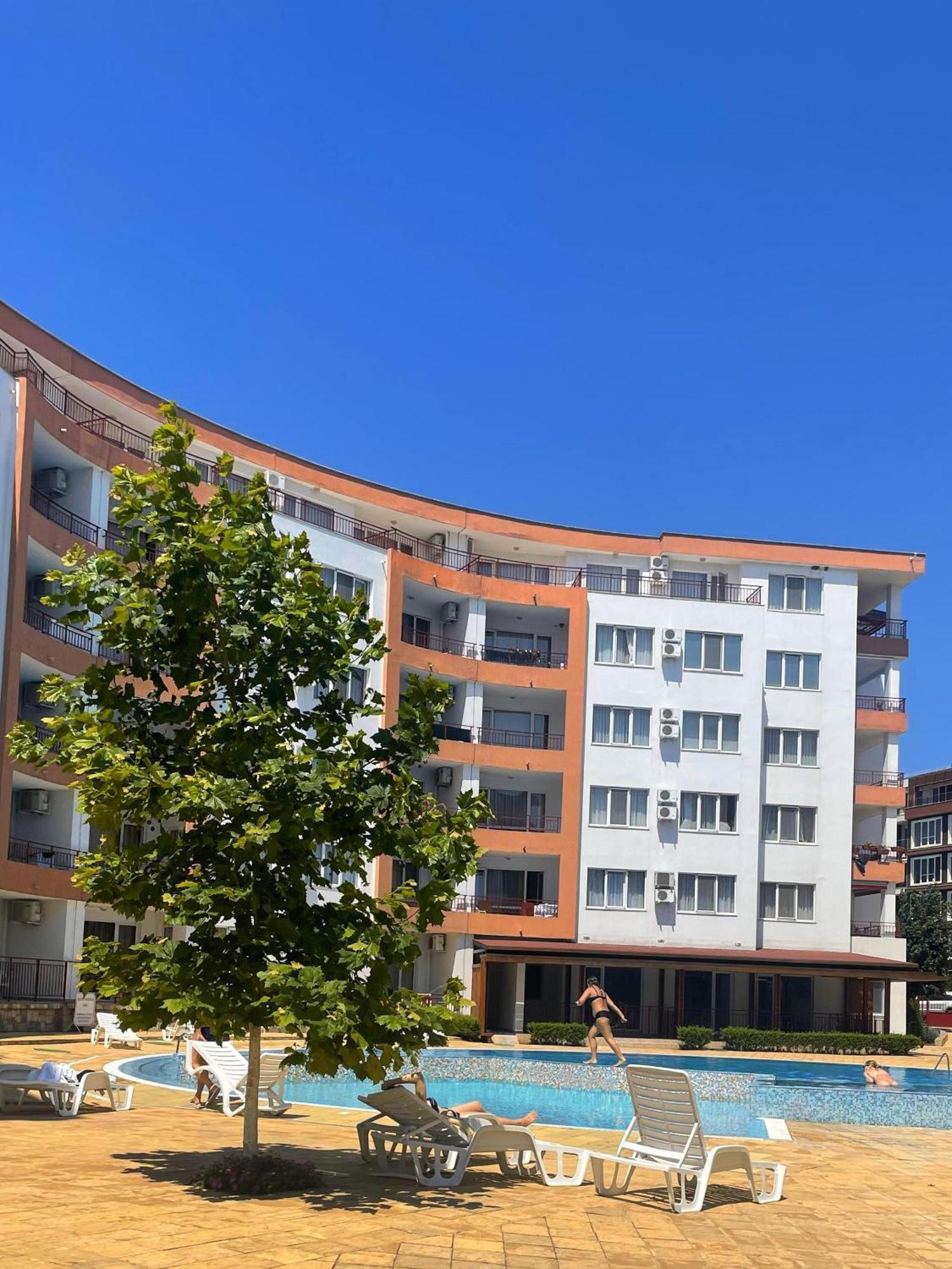 Riviera Fort Beach Apartments By Kalina Resort, Ravda Exterior photo