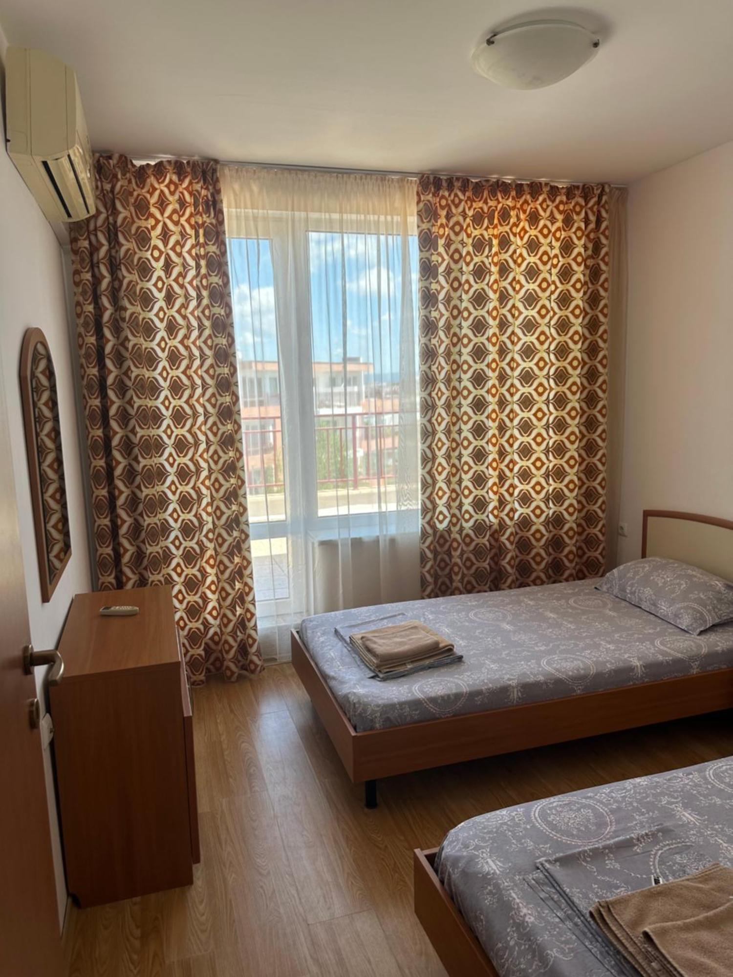 Riviera Fort Beach Apartments By Kalina Resort, Ravda Exterior photo